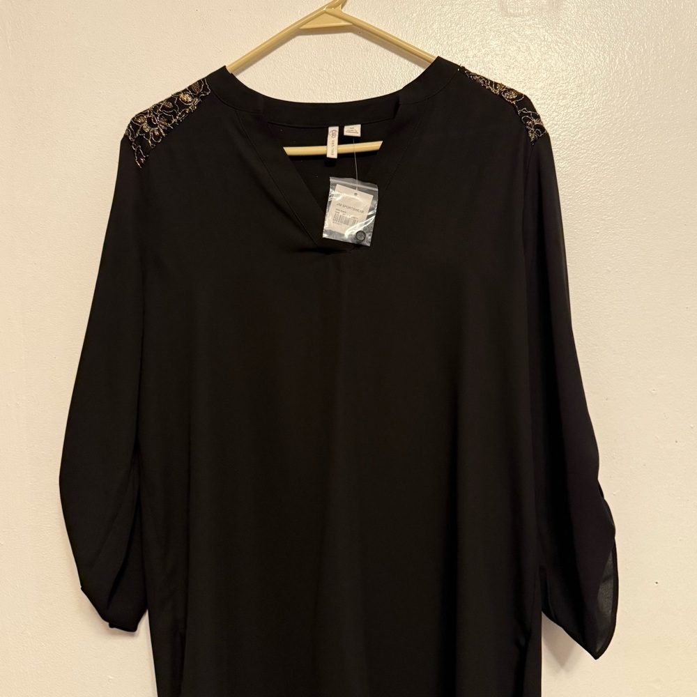 Cato Top Women’s Size Medium Elegant Black Blouse Embroidered Sportswear New